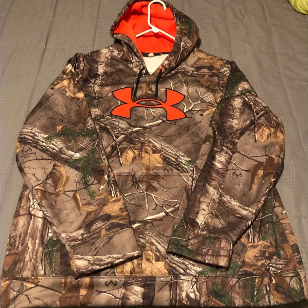 Under Armour Hoodie